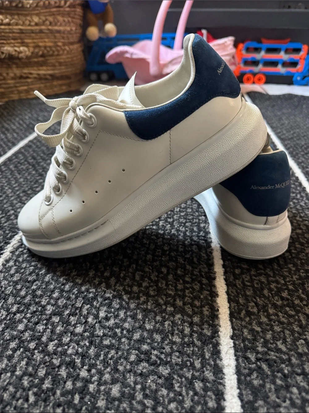 Alexander McQueen White Leather Platform Sneakers with Navy Heel Tab